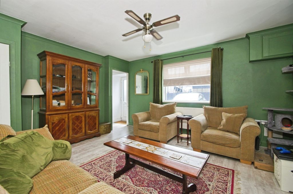 Property photo 2 of 16