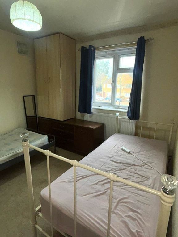 Property photo 2 of 4