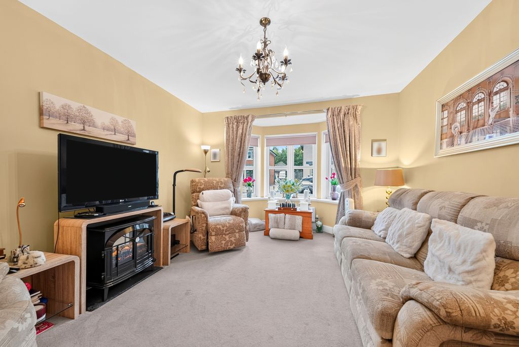 Property photo 2 of 30 Pbox-Img.Jpg