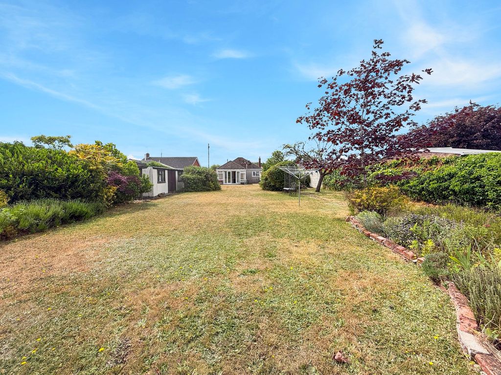 Property photo 2 of 26