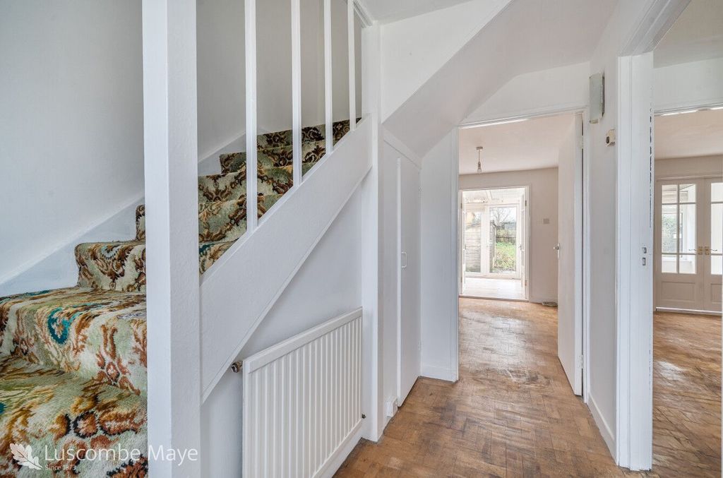 Property photo 2 of 19