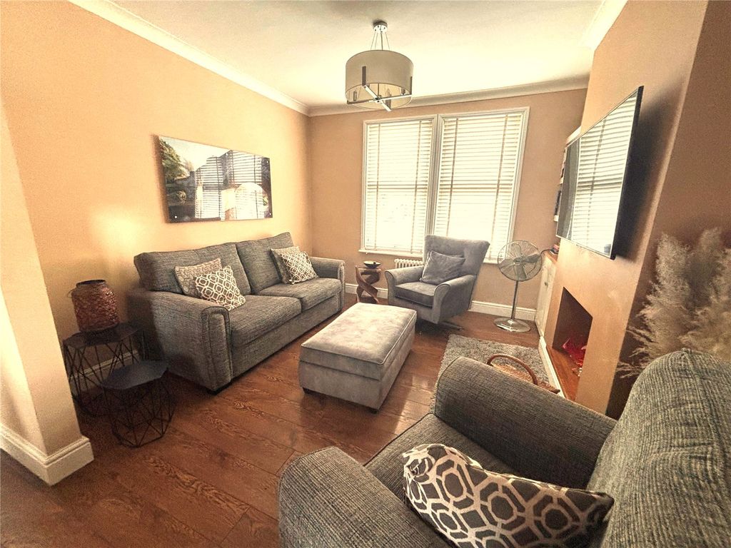 Property photo 2 of 14 Picture No. 28