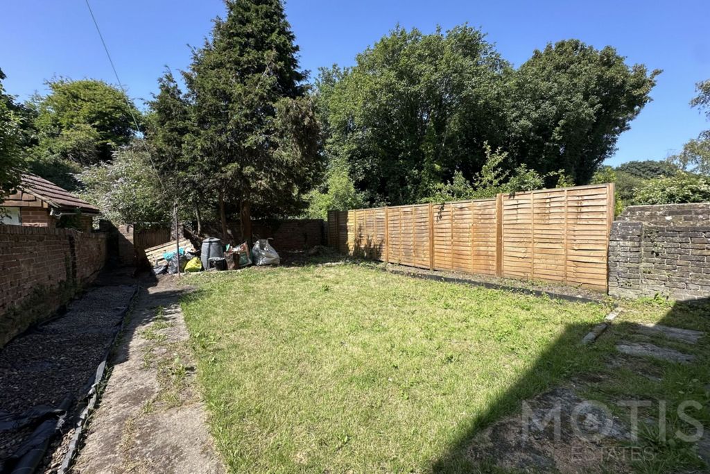 Property photo 2 of 11 Photo 11
