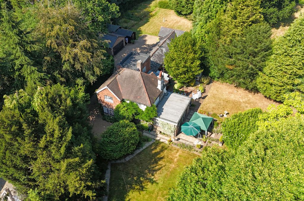 Property photo 2 of 33 13-6A57A42Eeed42-...