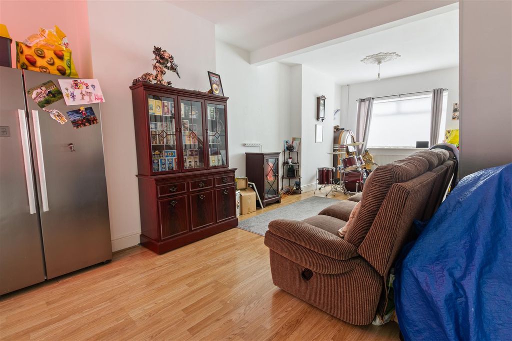 Property photo 2 of 14 Img_6020.Jpg