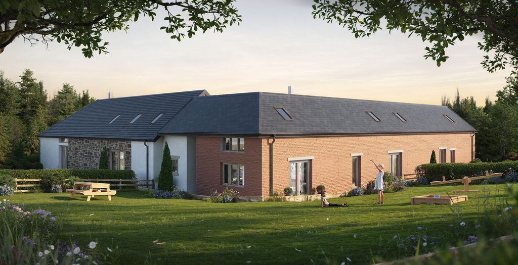 Property photo 2 of 13