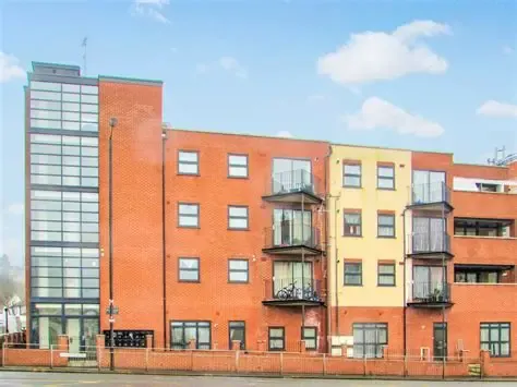 Property photo 1 of 3