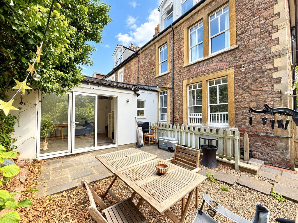 Property photo 1 of 20 Picture No. 32