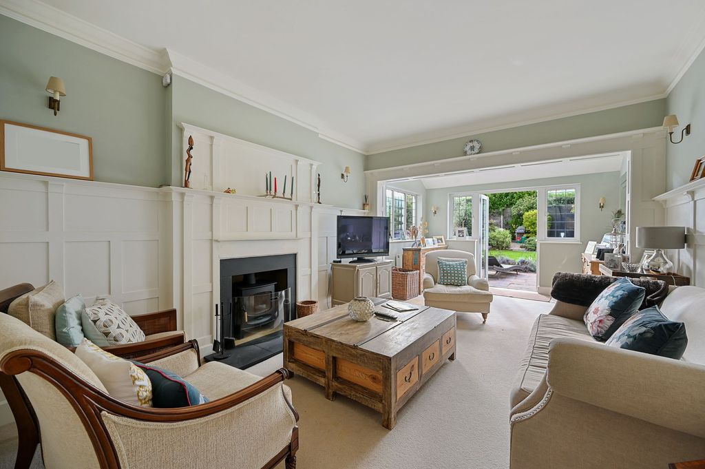 Property photo 2 of 16