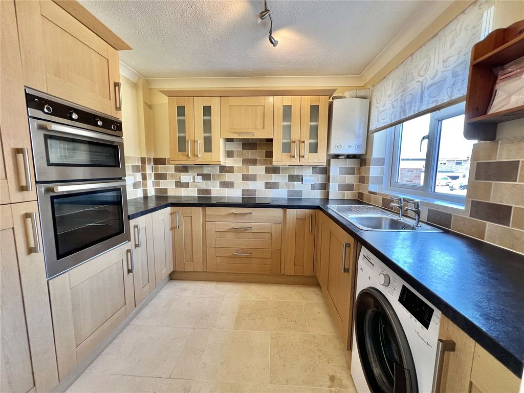 Property photo 2 of 10 Picture No. 03