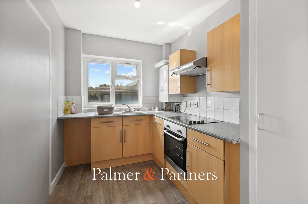 Property photo 2 of 10 Picture No. 05