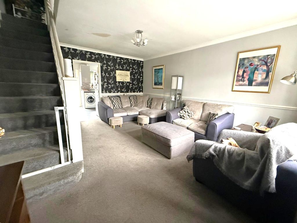 Property photo 2 of 15 Living Room