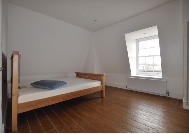 Property photo 3 of 9 Photo 1