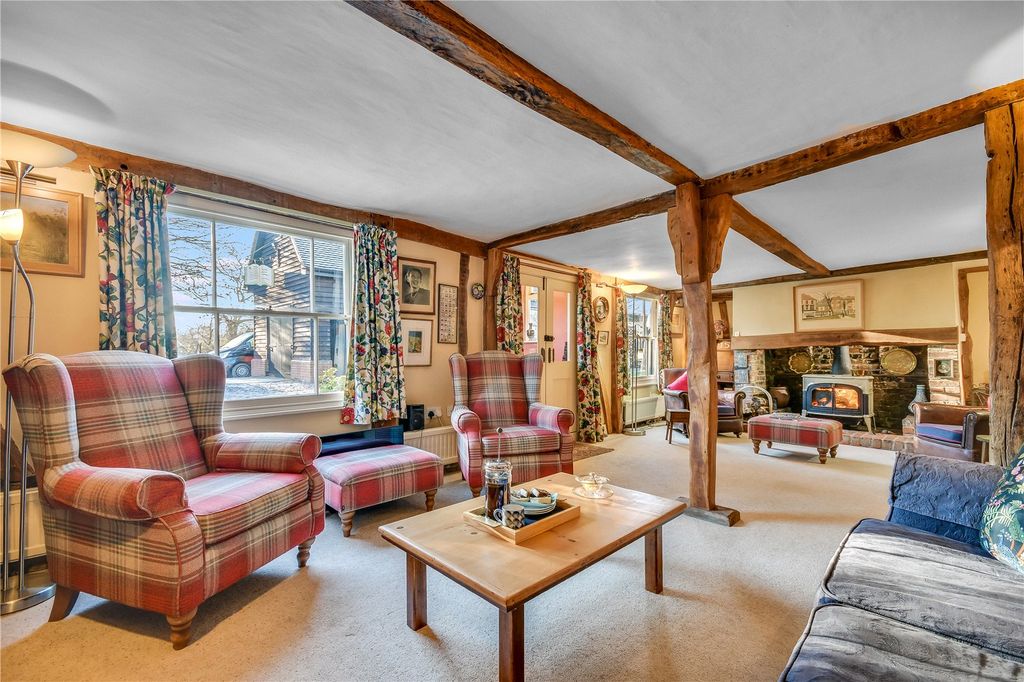 Property photo 2 of 23 Sitting Room