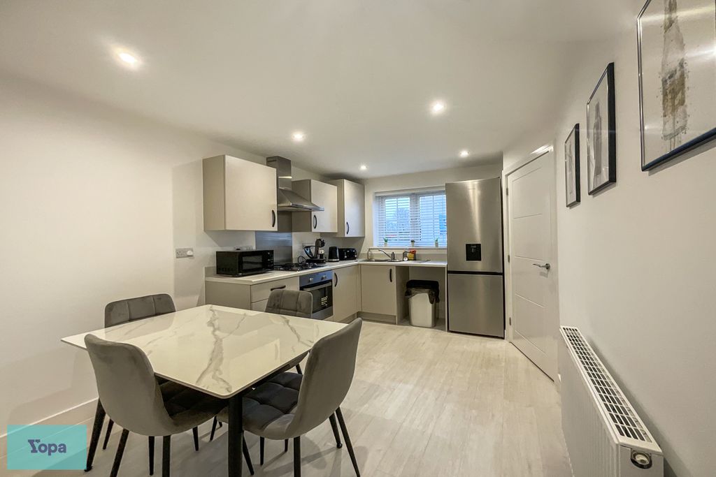 Property photo 3 of 17 Temp_File_1766343415626