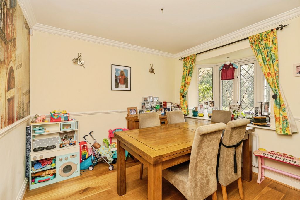 Property photo 3 of 12 3. Dining Room