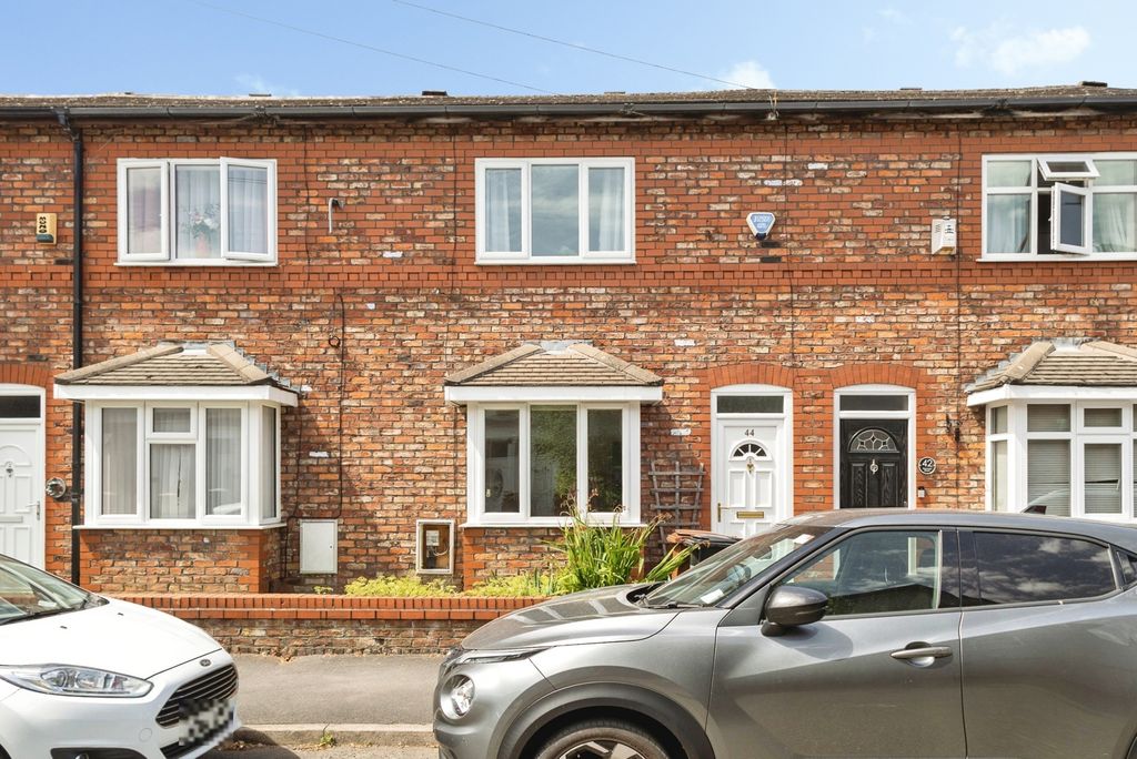 Property photo 1 of 16 Pbox-Img.Jpg