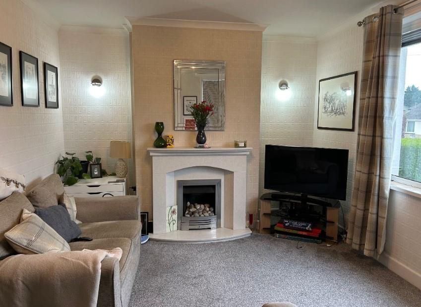 Property photo 2 of 12 1000047053.Jpg