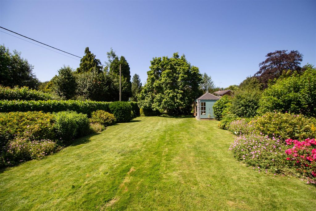 Property photo 3 of 39