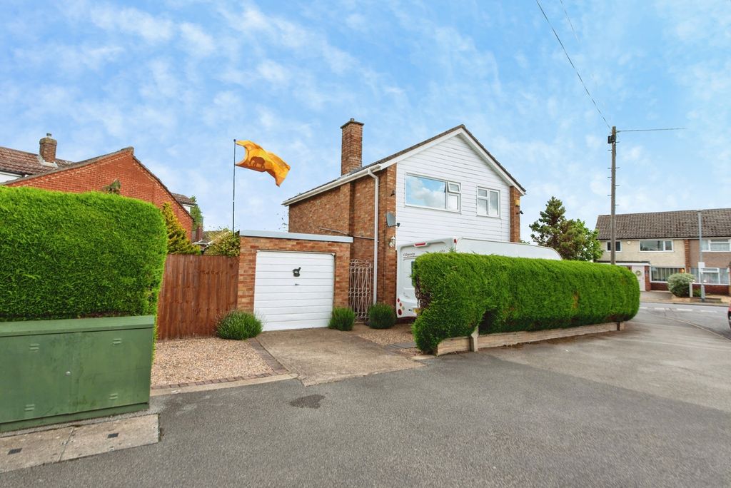 Property photo 1 of 19 Pbox-Img.Jpg