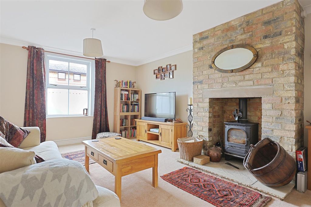 Property photo 2 of 17 Img_1296.Jpg