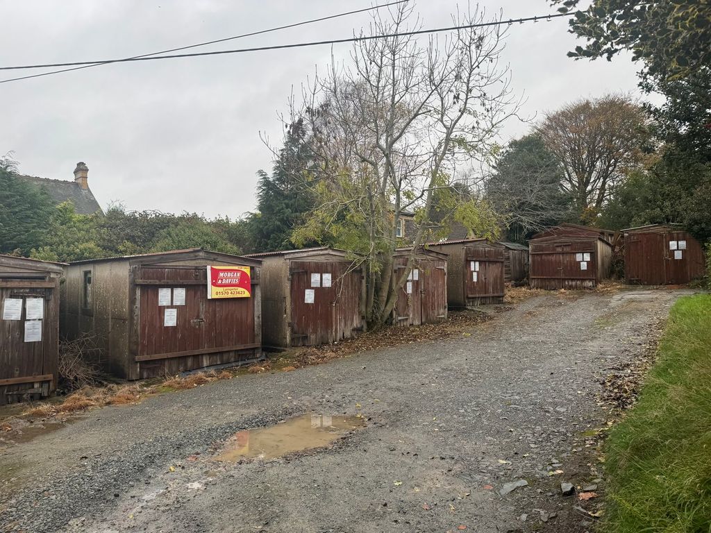 Property photo 1 of 8