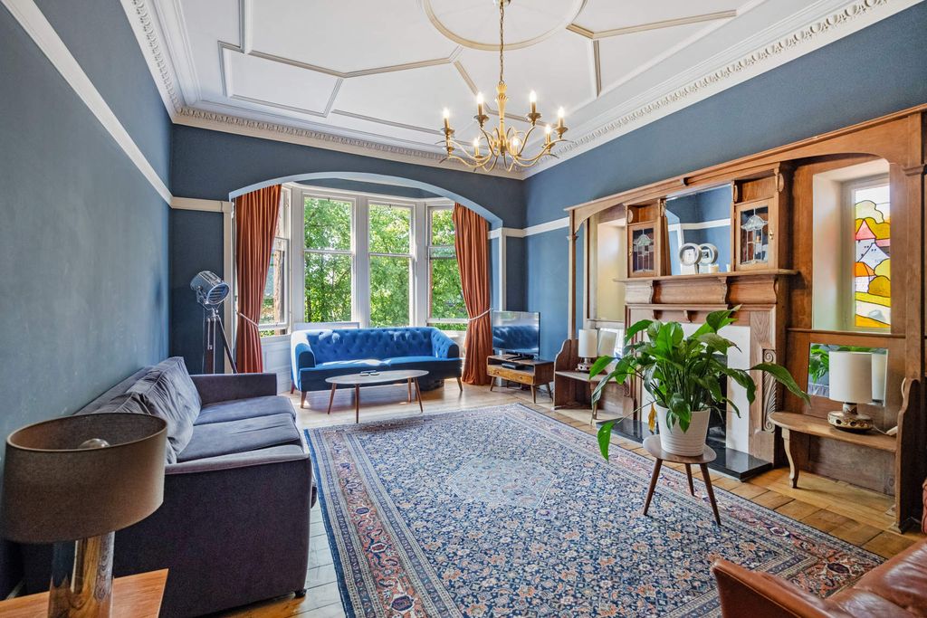 Property photo 2 of 13 2