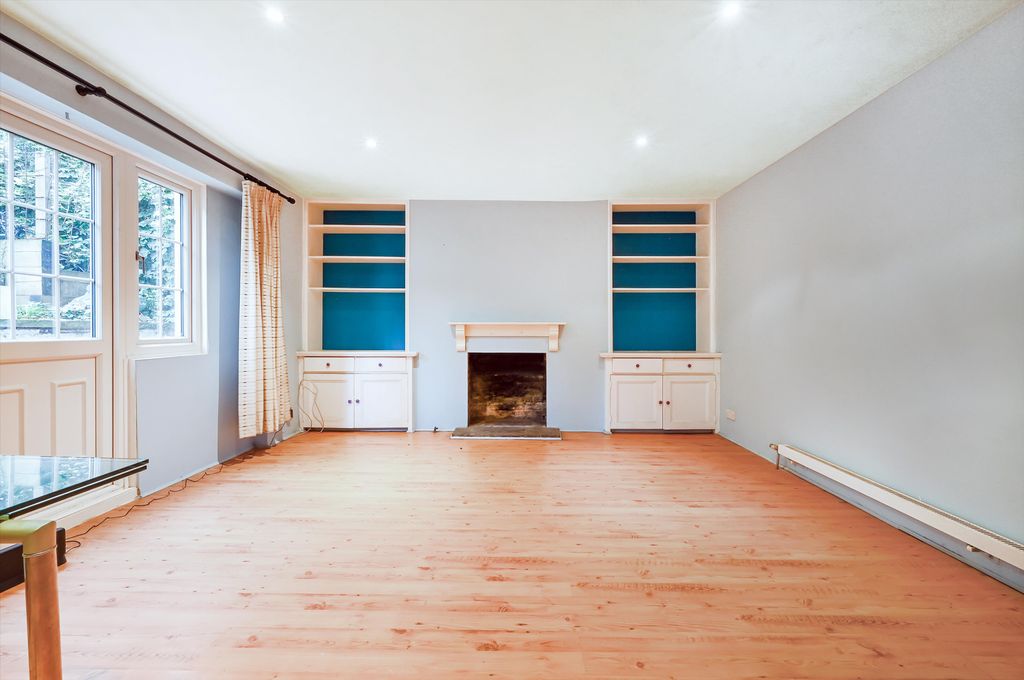 Property photo 2 of 12 Image