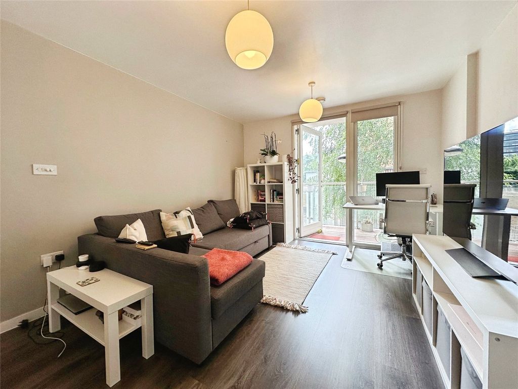 Property photo 1 of 8 Picture No. 09