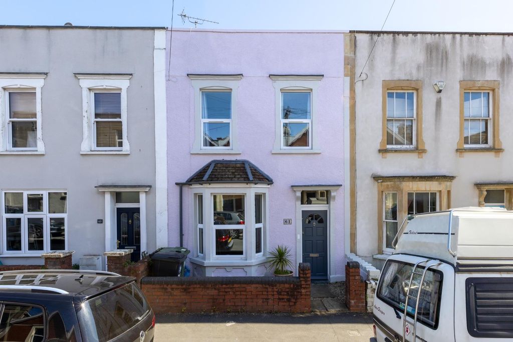 Property photo 2 of 18 61 Oak Road, Bs7-1.Jpg