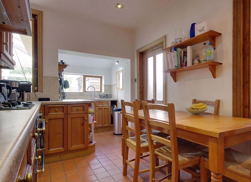 Property photo 2 of 12 Photo 8