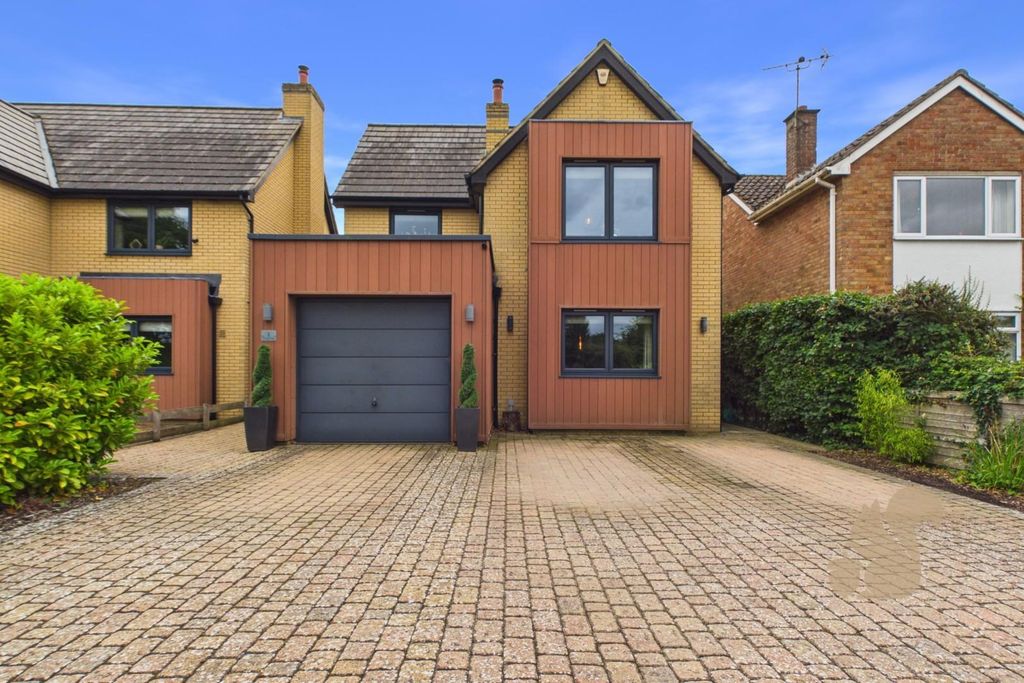 Property photo 1 of 36 Cam01814G0-Pr0116-Still036.Jpg