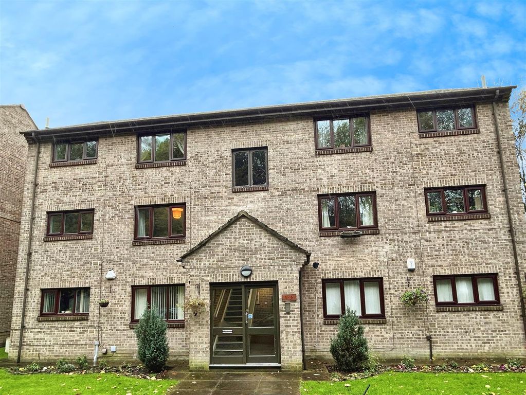 Property photo 1 of 7 External