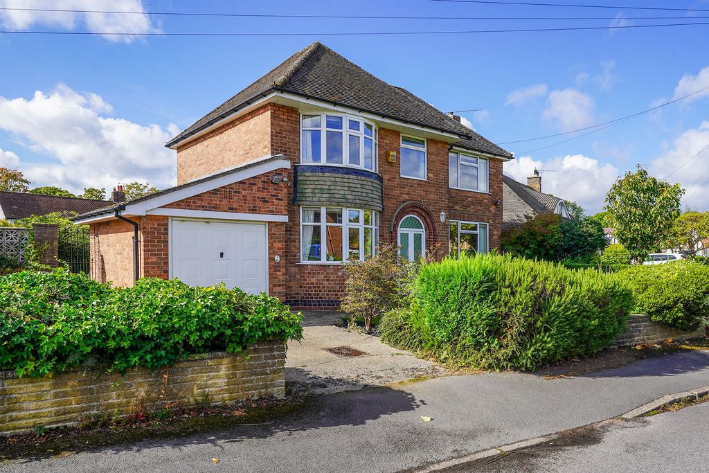 Property photo 1 of 19