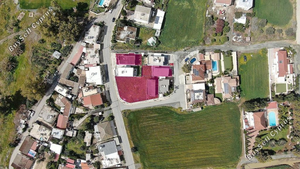 Property photo 3 of 4