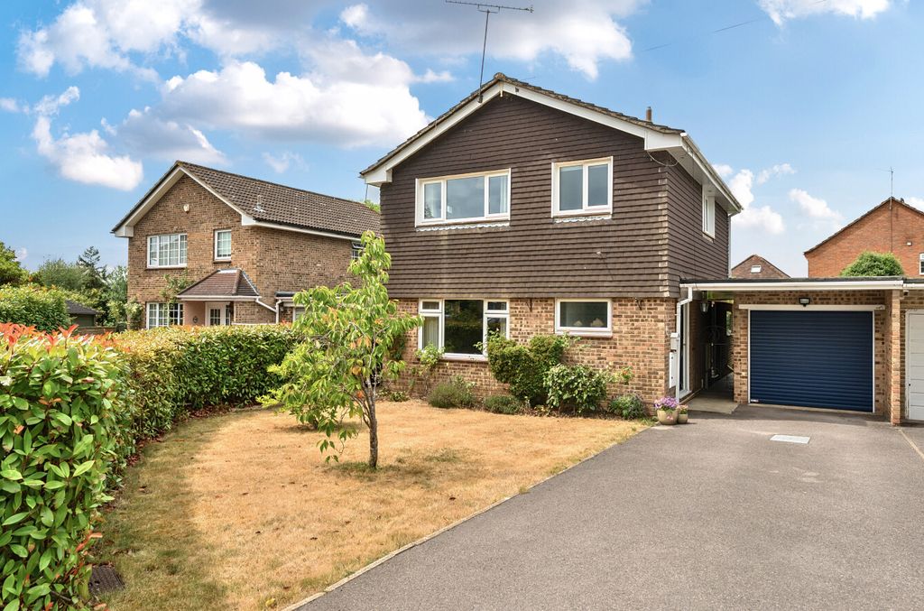 Property photo 1 of 13 1324926-2-68764E6...