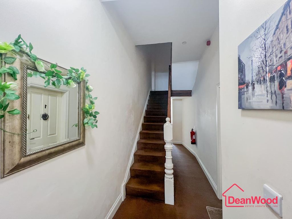 Property photo 3 of 12 3.Jpg