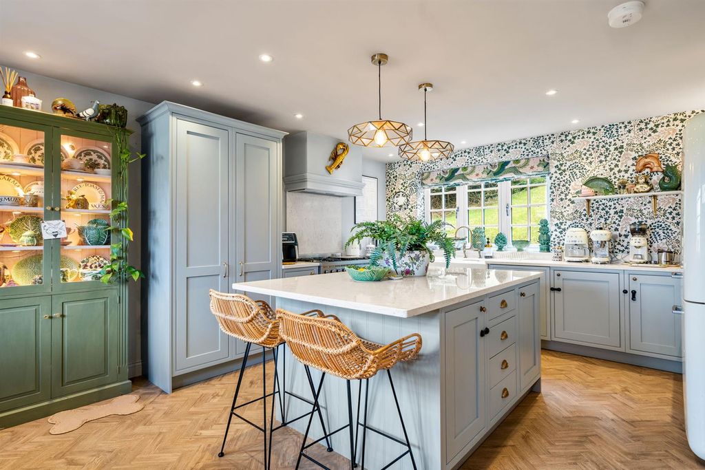 Property photo 2 of 30 8-Web-Or-Mls-Green Gate Finished Edits-8.Jpg