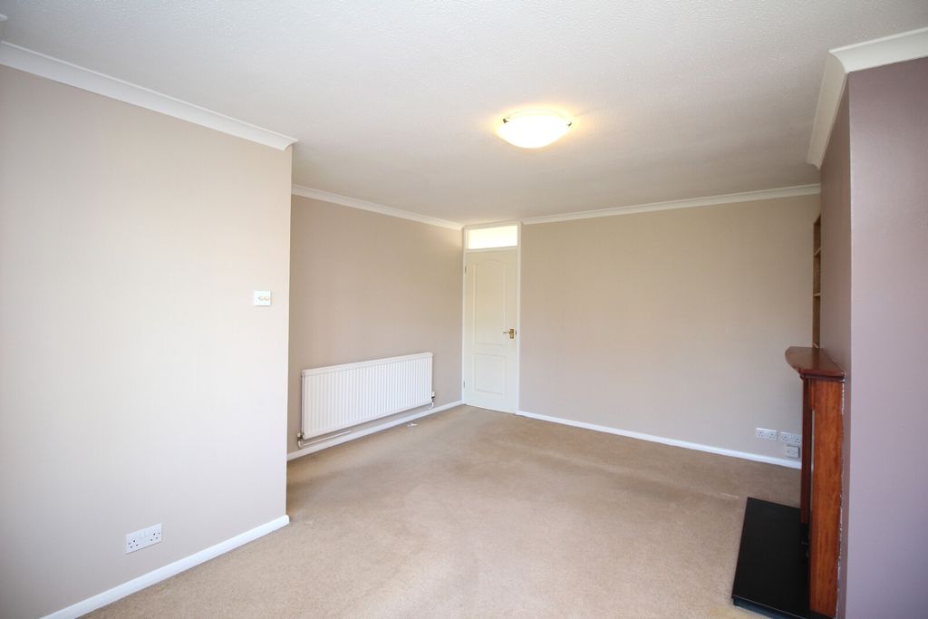 Property photo 3 of 13 Lounge View 2