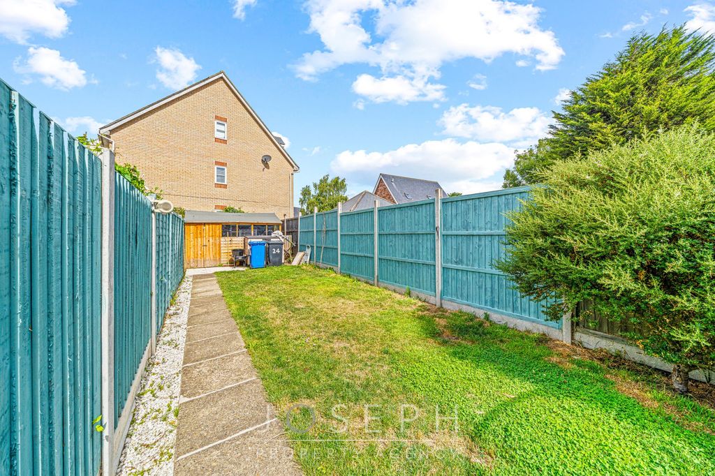 Property photo 3 of 13