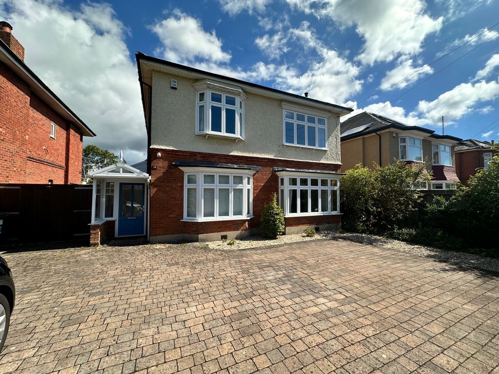 Property photo 1 of 32 Image