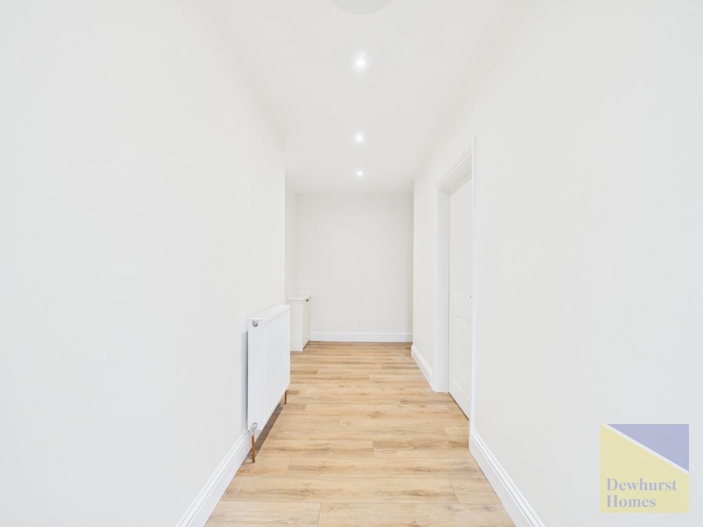 Property photo 2 of 26