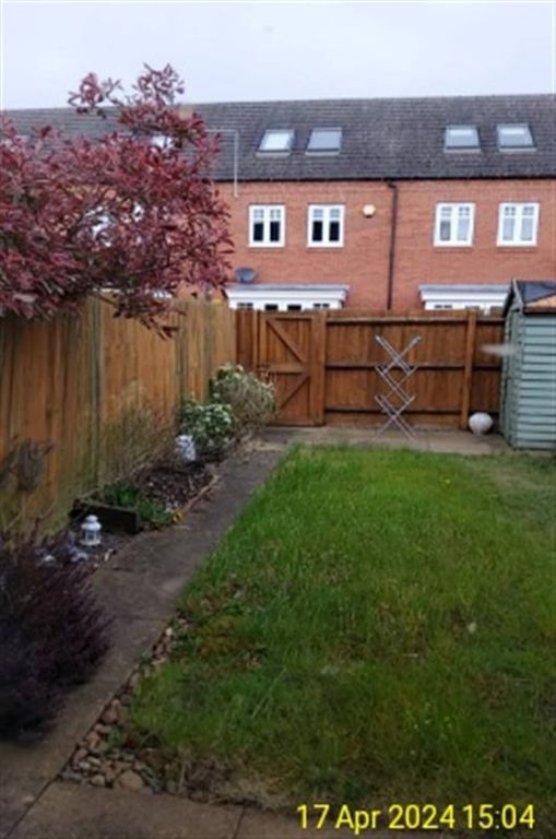 Property photo 2 of 2 38609937__0