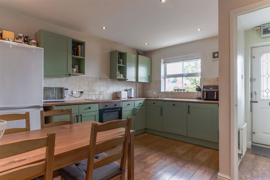 Property photo 2 of 21 Napton Road, 21-3.Jpg