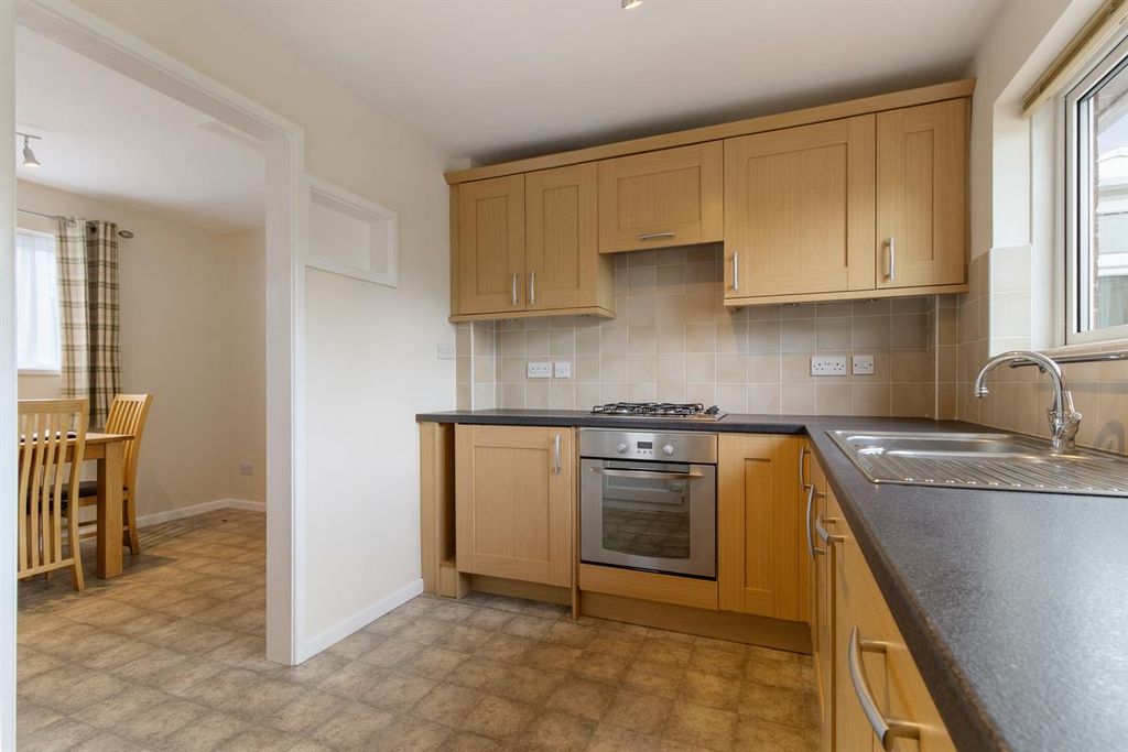 Property photo 2 of 13 Photo 7