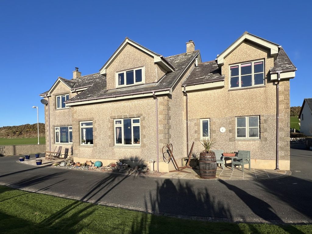 Property photo 1 of 36