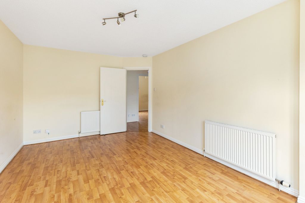 Property photo 3 of 16 Property Image 3