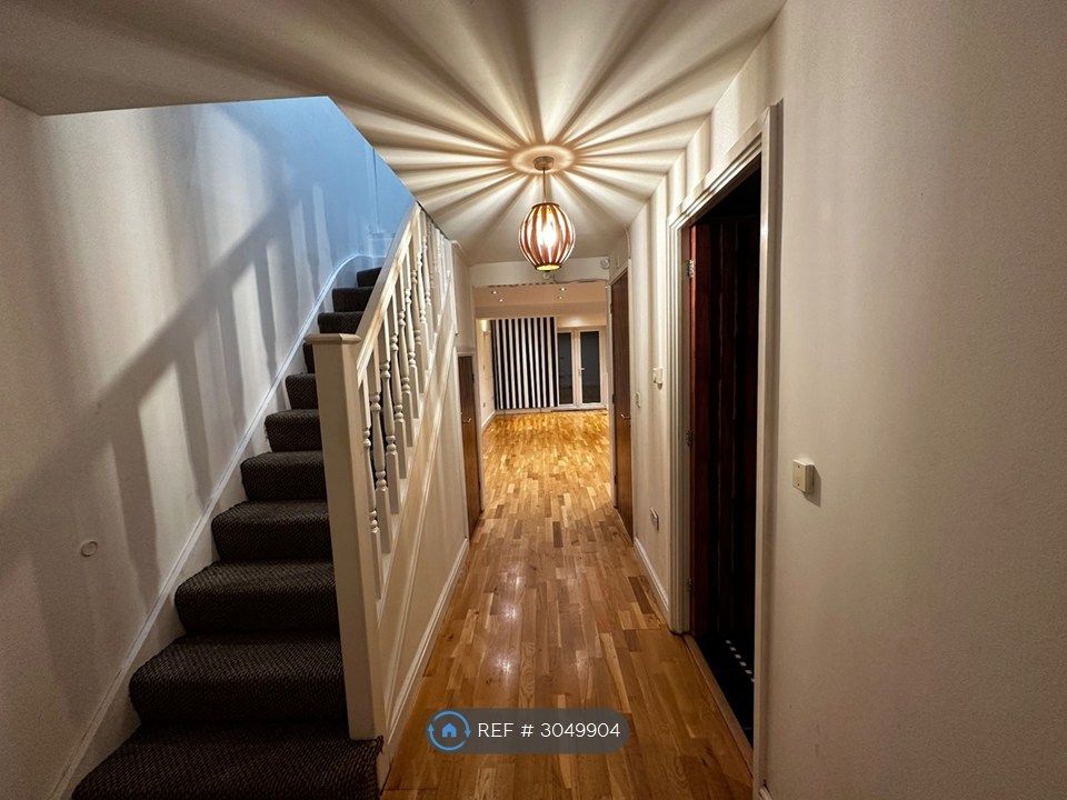 Property photo 1 of 12 Hallway Entrance