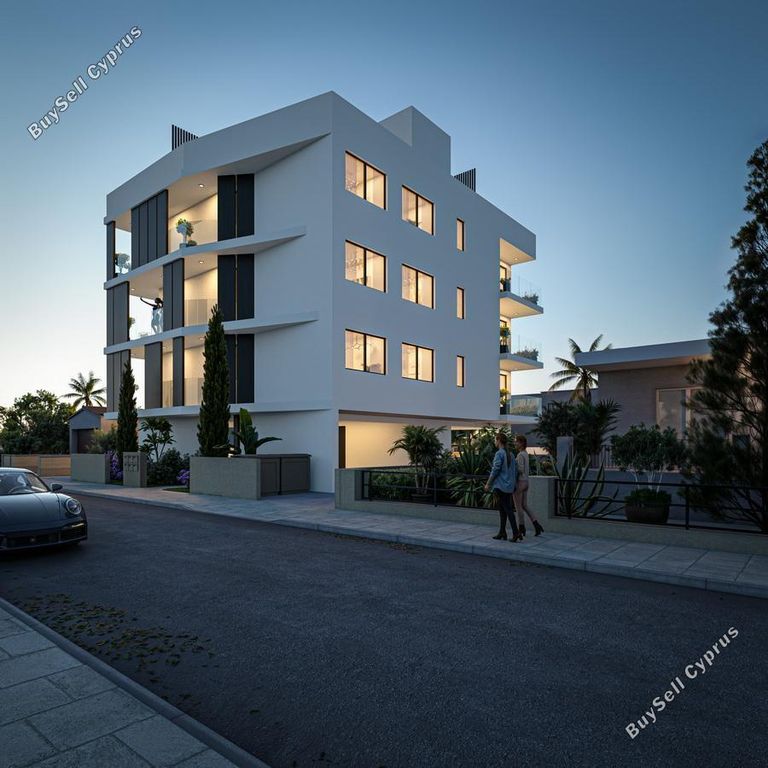 Property photo 2 of 12