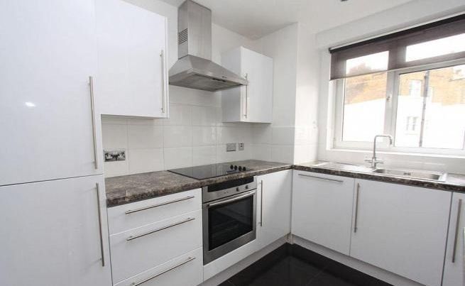 Property photo 2 of 11 Kitchen